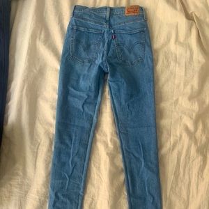 Levi’s Skinny Jeans
